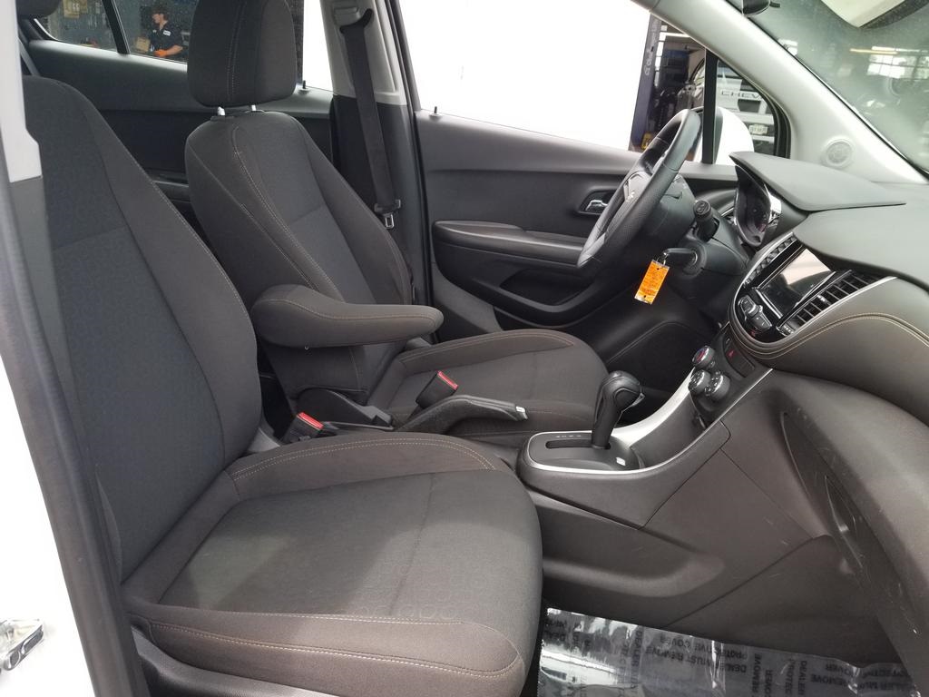 2018 Chevrolet Trax LS photo 22