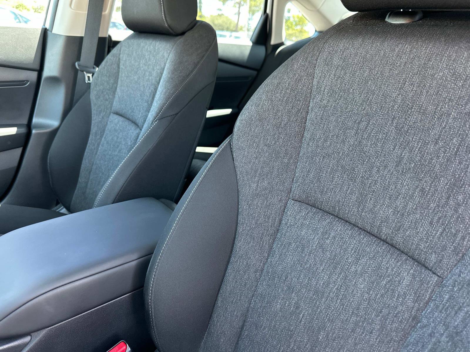 2023 Honda Accord LX photo 19