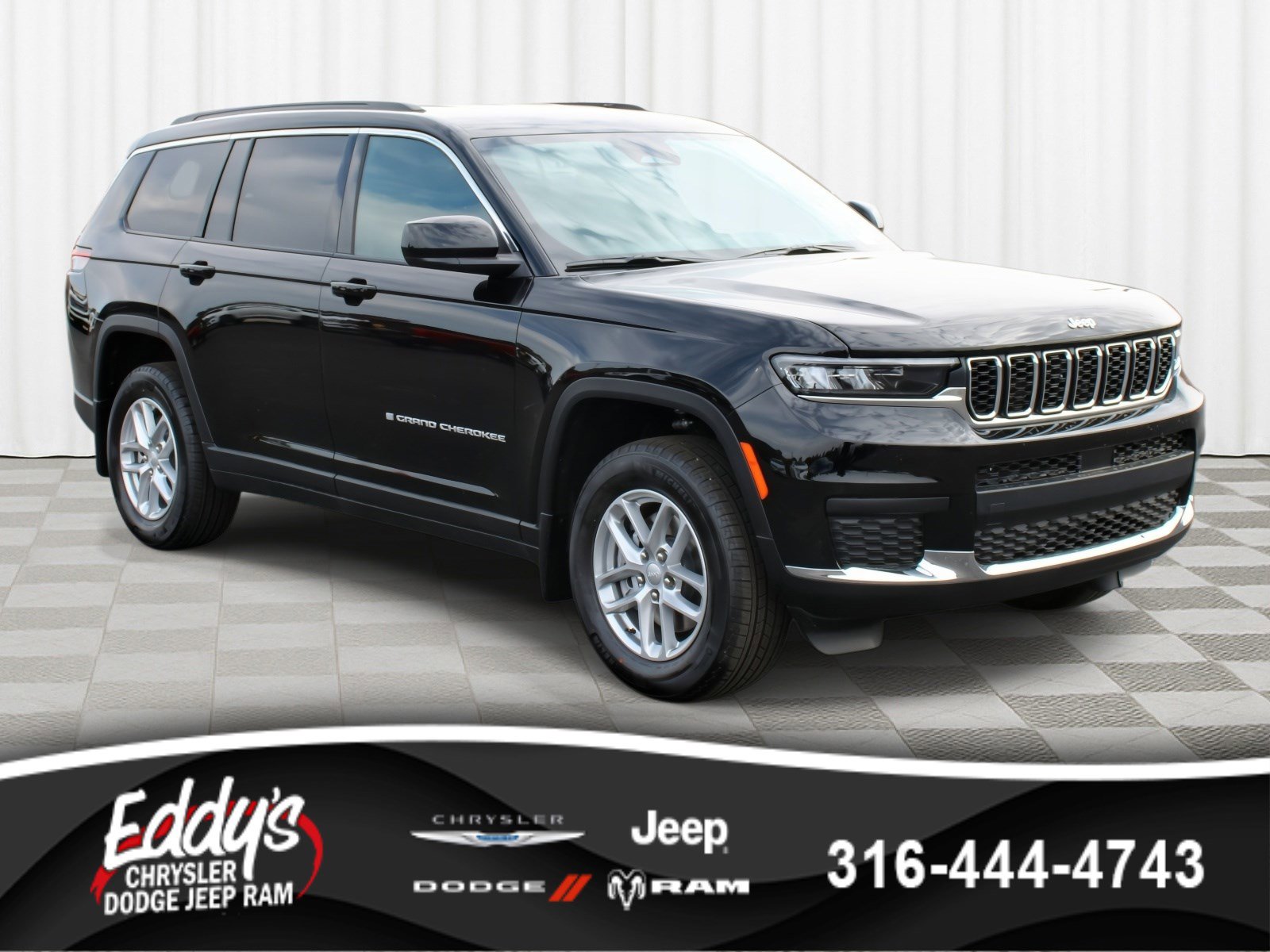 2025 Jeep Grand Cherokee L Laredo's photo