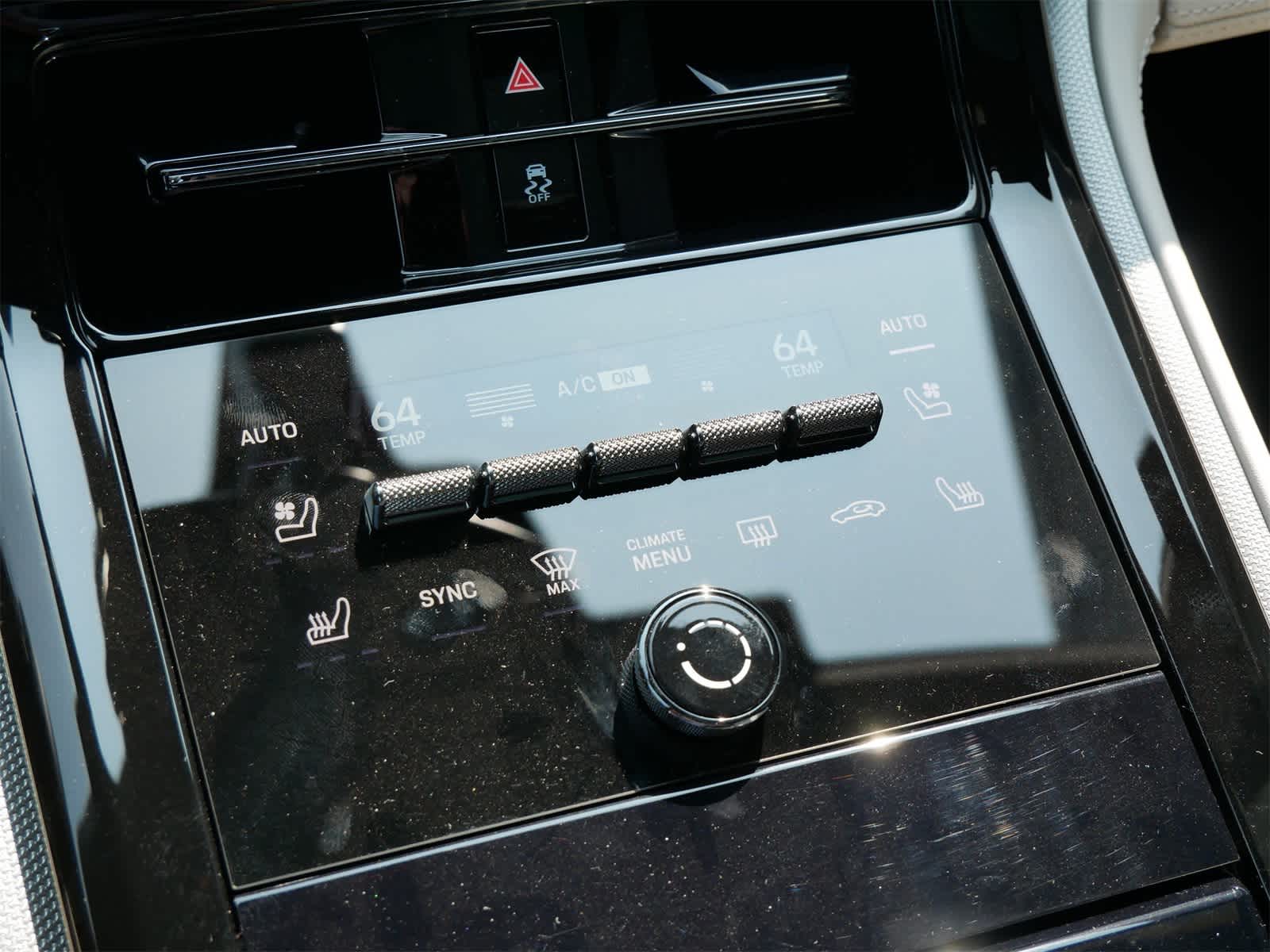 2025 Porsche Panamera 4 photo 12