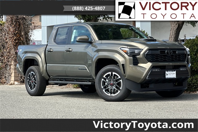 2025 Toyota Tacoma TRD Sport's photo