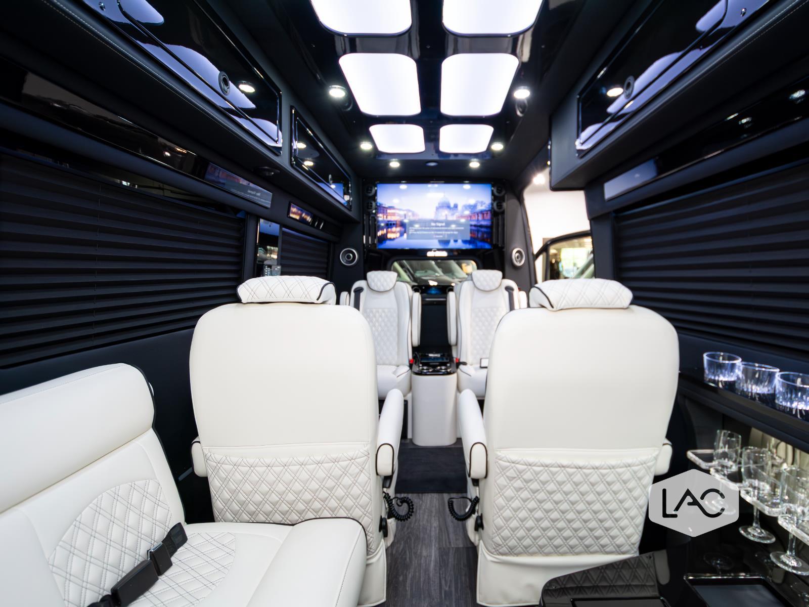 2024 Mercedes Benz Sprinter 3500 photo 8