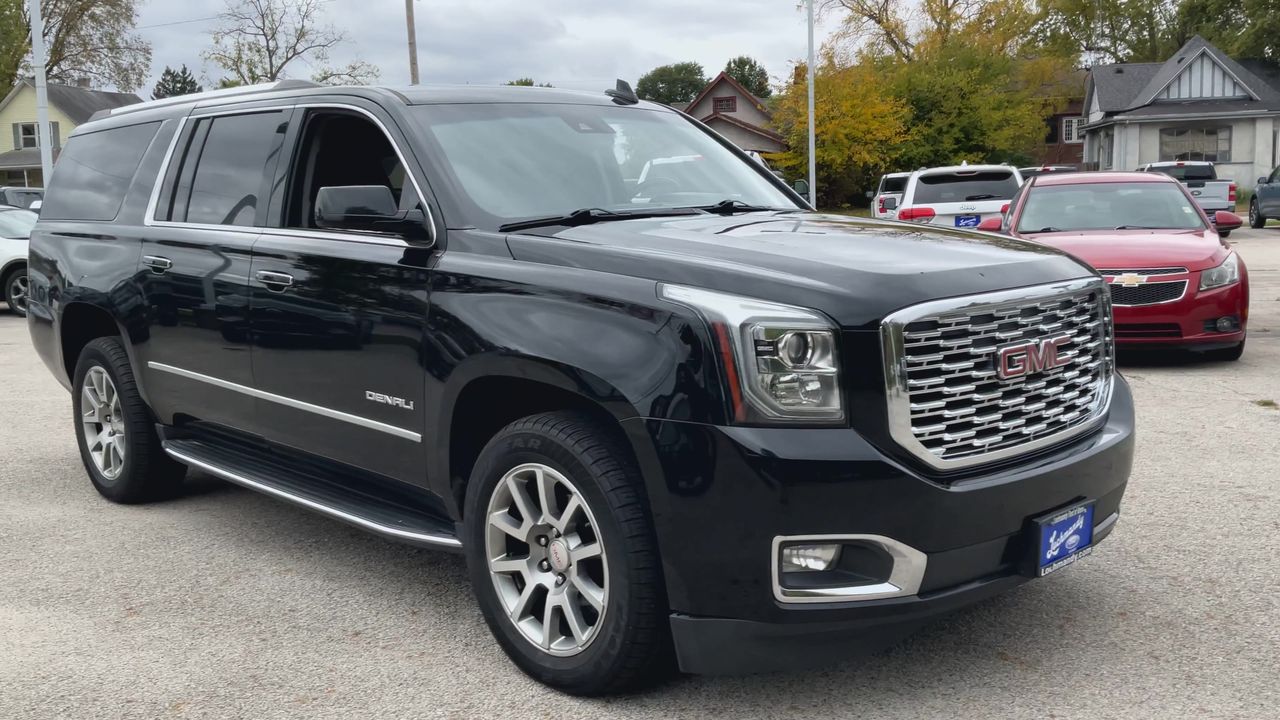 2019 Gmc Yukon XL Denali photo 2