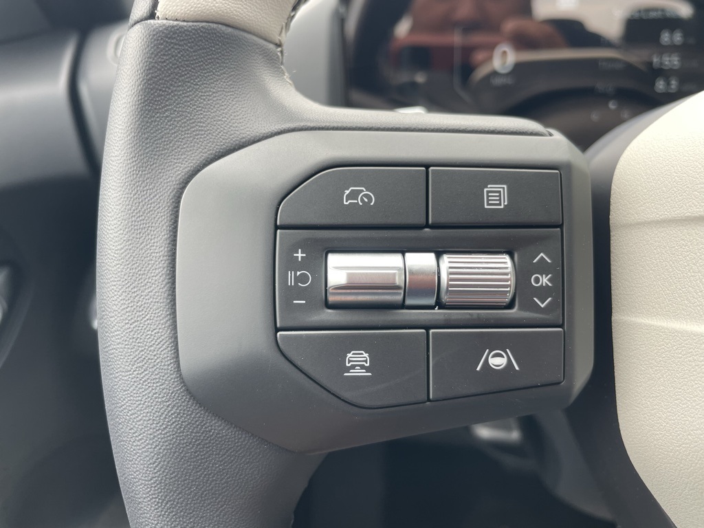 2025 Kia K4 GT-Line photo 9