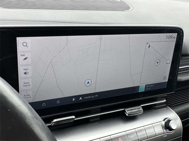 2024 Hyundai Kona Limited photo 3