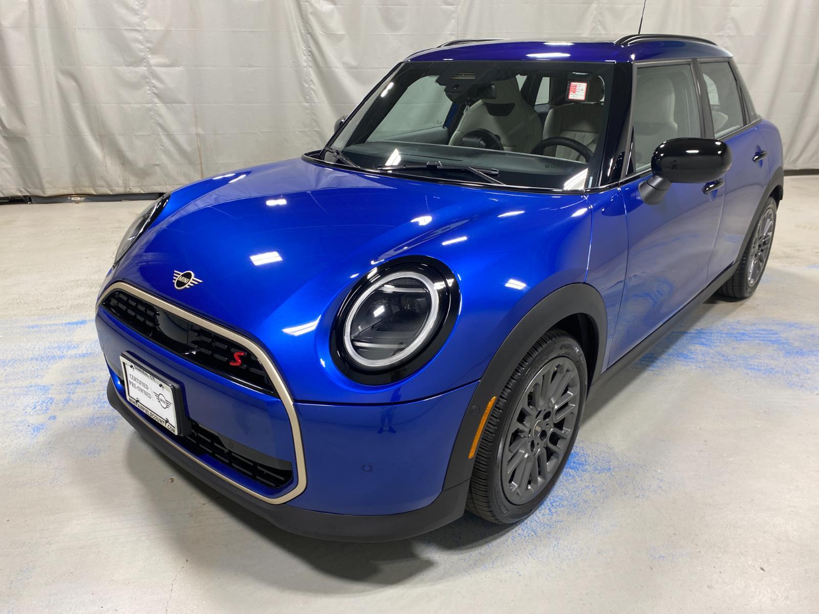 2025 MINI Hardtop 4 Door S's photo