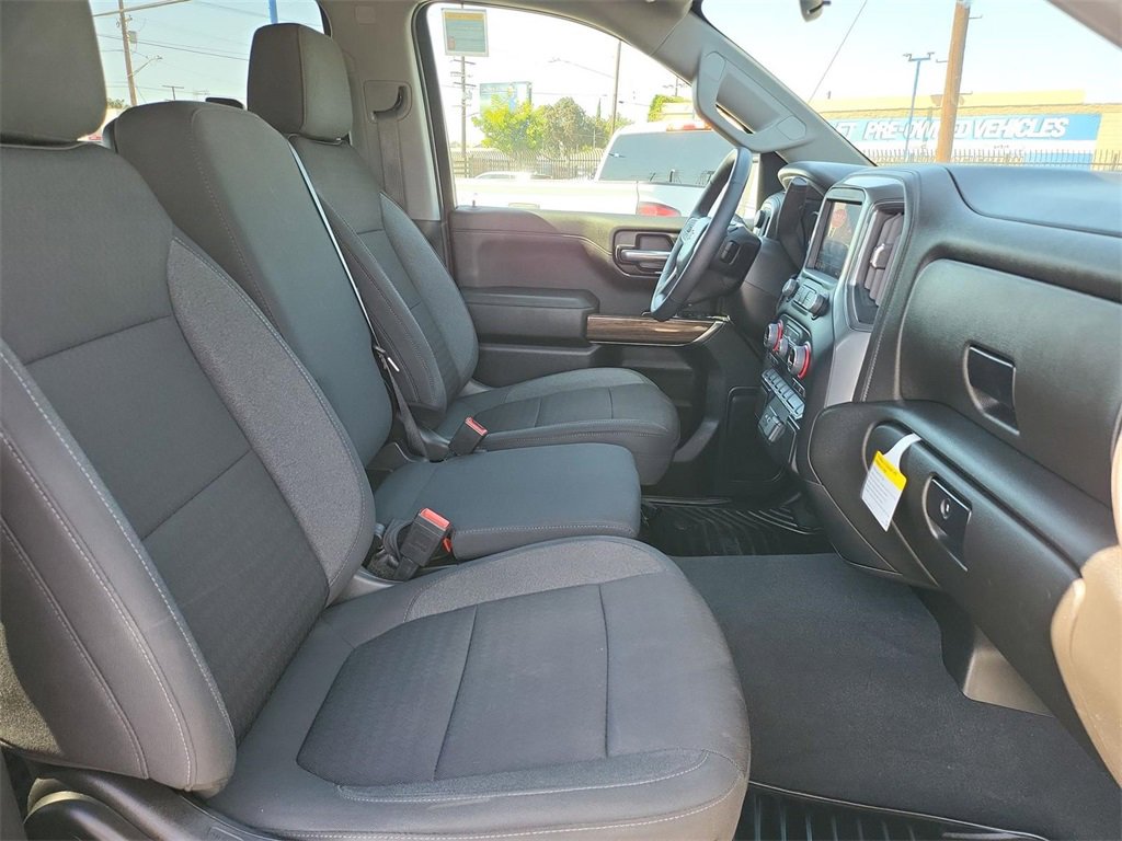 2022 Chevrolet Silverado 1500 RST photo 19