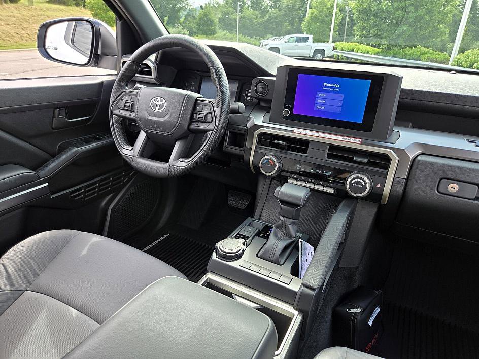 2025 Toyota Tacoma SR5 photo 12