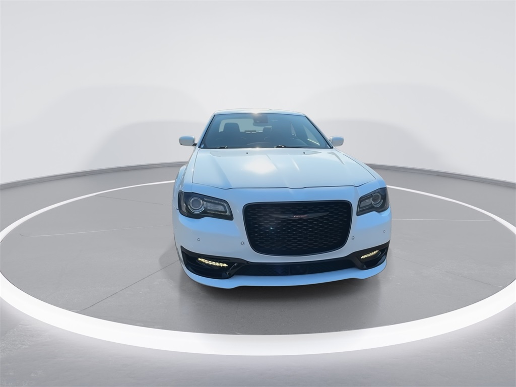 2022 Chrysler 300 S photo 3