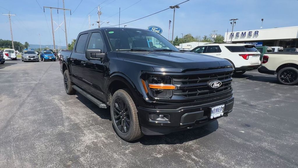 2025 Ford F-150 XLT photo 2