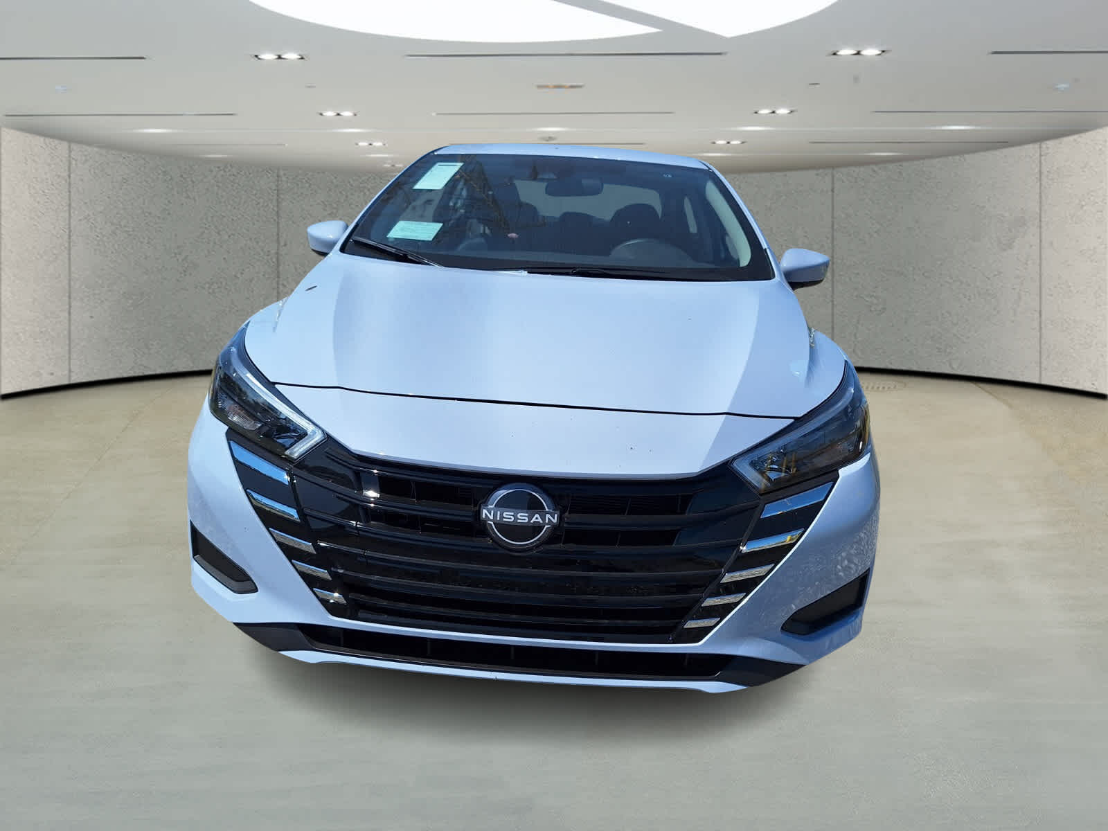 2025 Nissan Versa SV photo 8