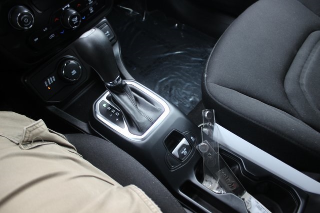 2020 Jeep Renegade Latitude photo 10