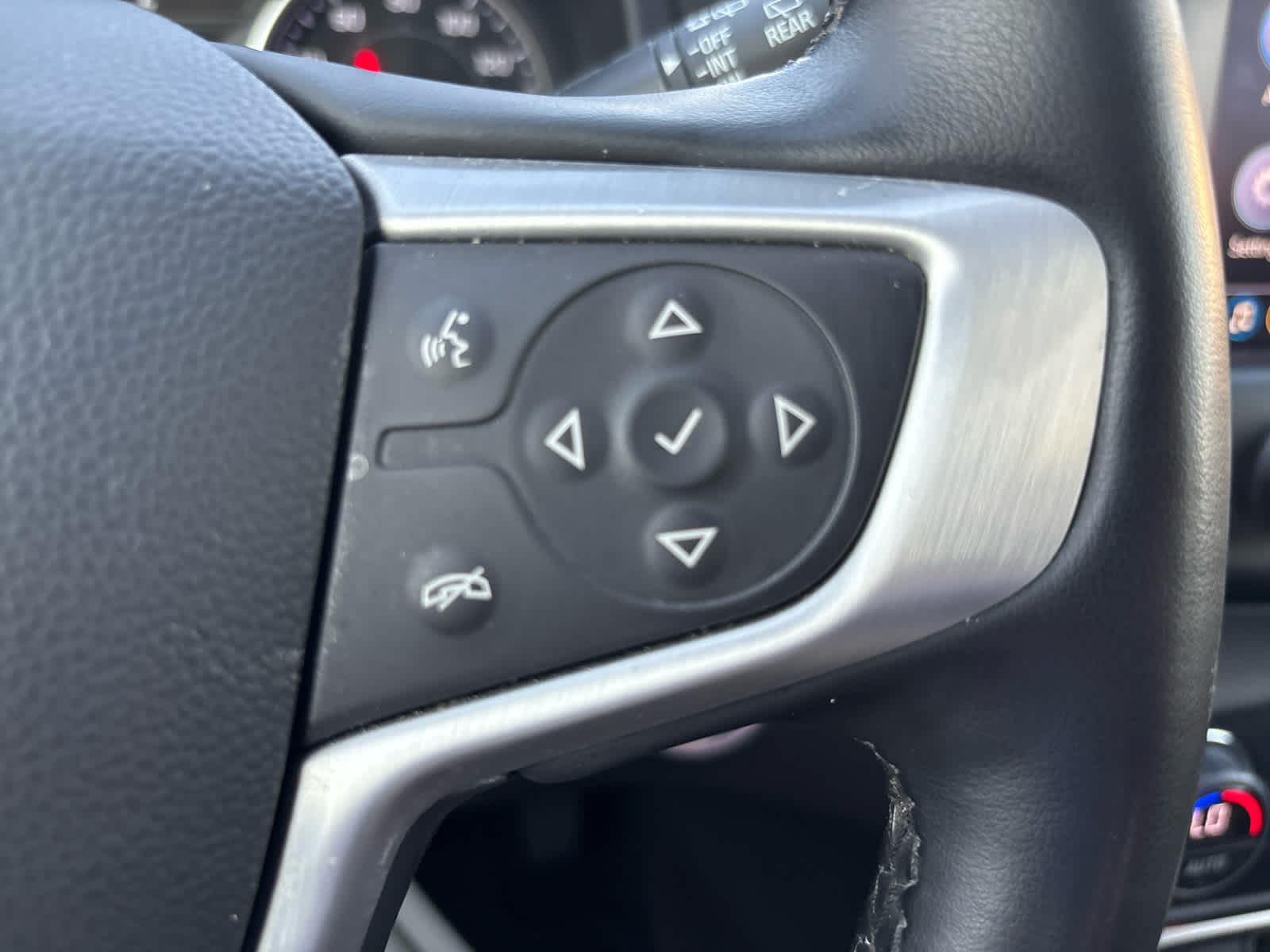 2024 Gmc Terrain SLT photo 16