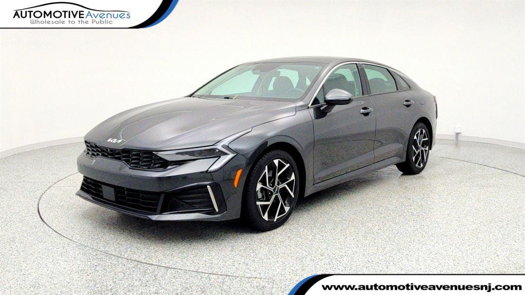 2025 Kia K5 EX's photo