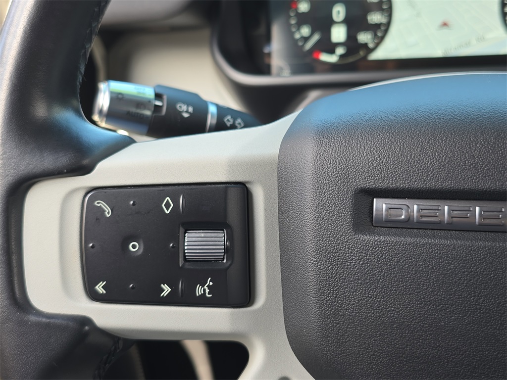 2022 Land Rover Defender 110 S photo 17