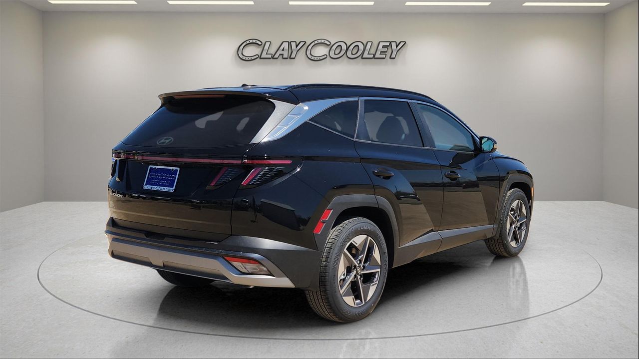2025 Hyundai Tucson SEL Convenience photo 3