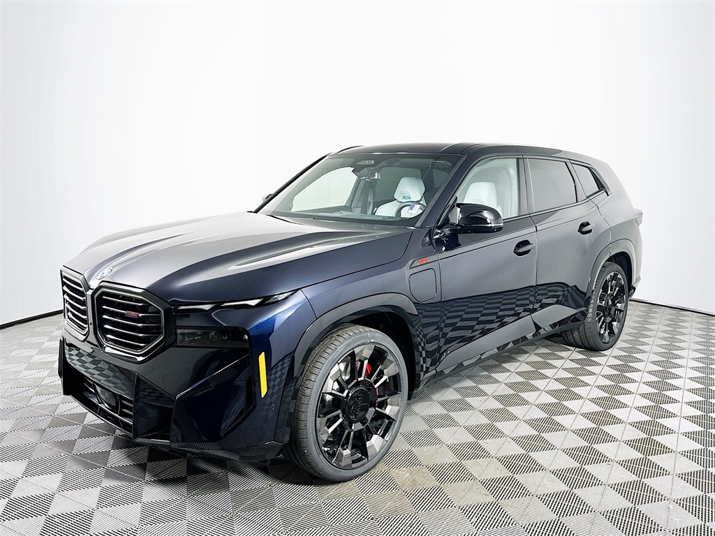 2026 BMW XM Base's photo