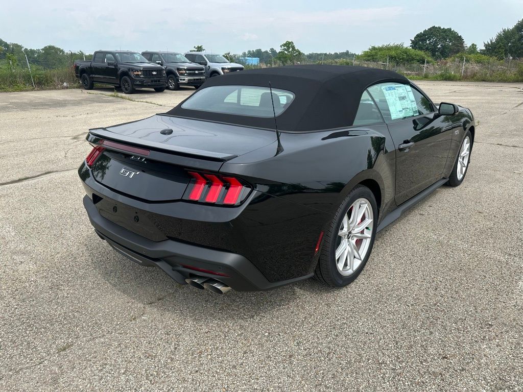 2024 Ford Mustang GT Premium Convertible photo 4