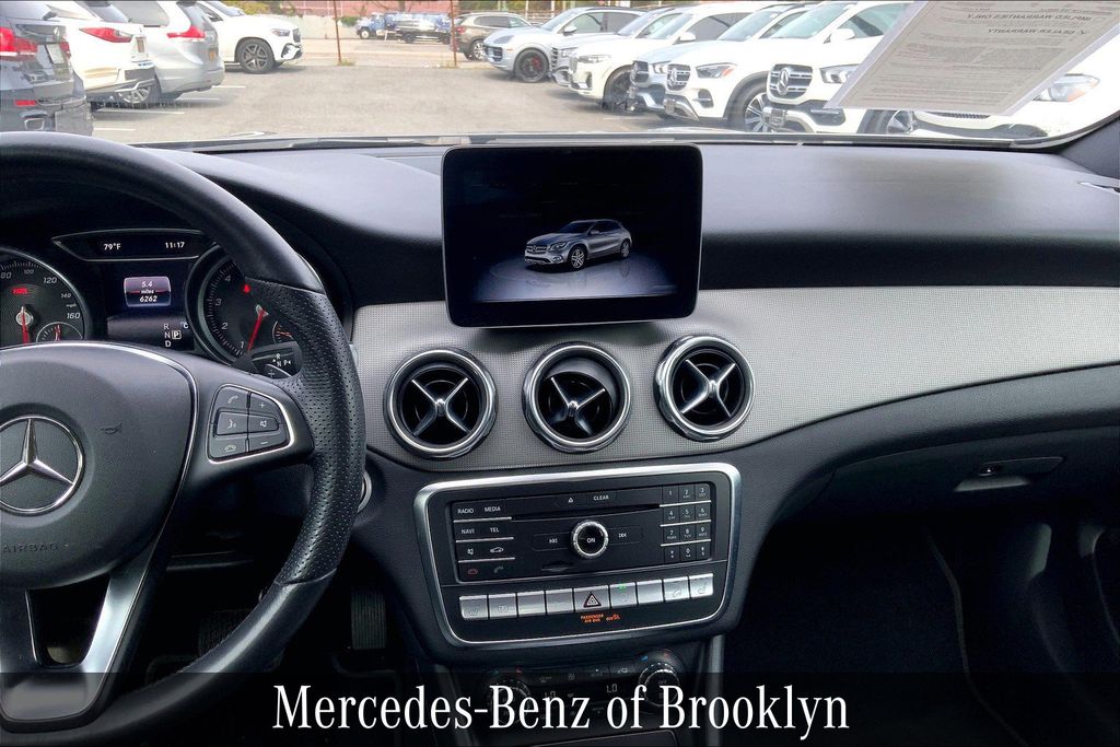 2020 Mercedes Benz GLA 250 4MATIC photo 3