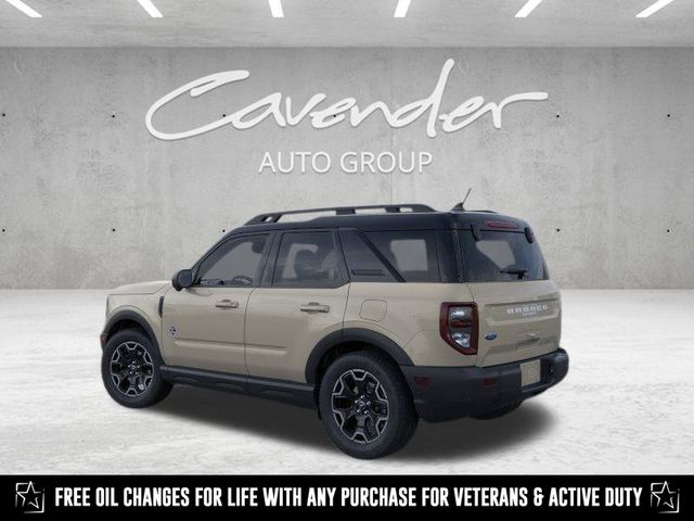 2025 Ford Bronco Sport Outer Banks photo 2