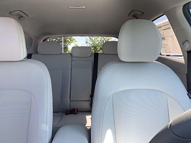 2026 Hyundai Kona SEL photo 19