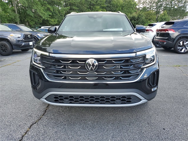 2026 Volkswagen Atlas Cross Sport SE photo 2