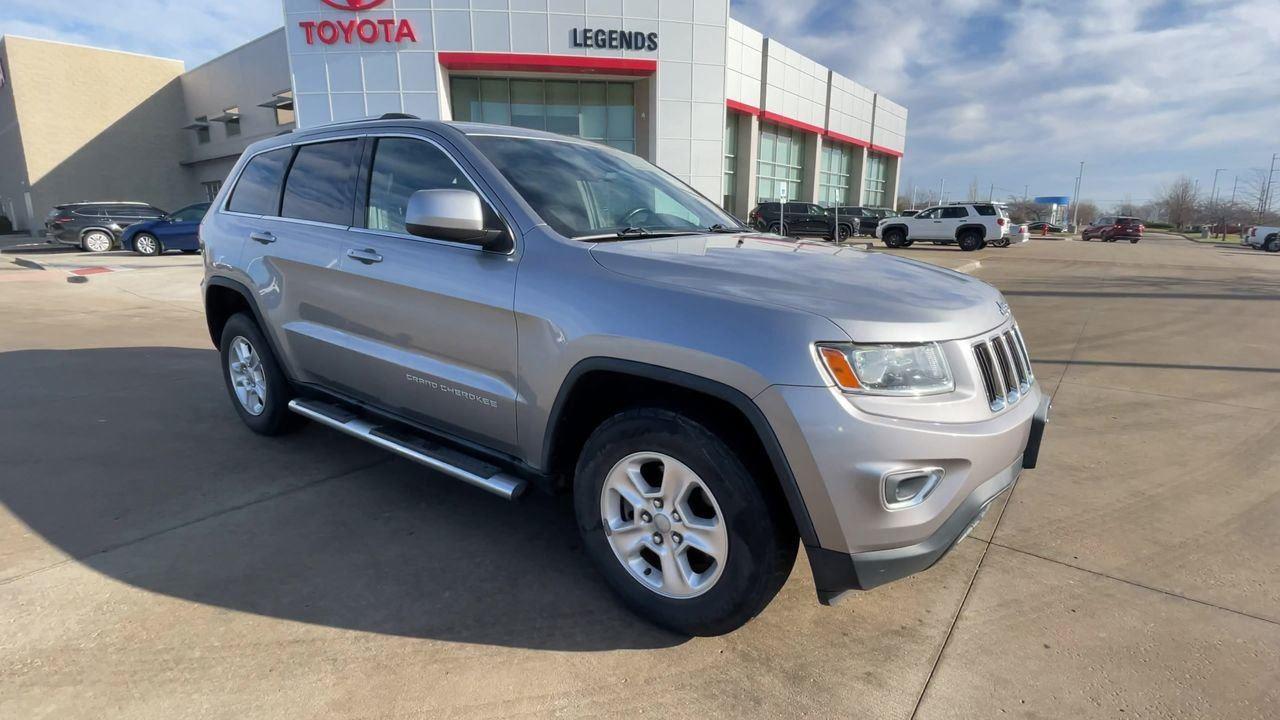 Used 2014 Jeep Grand Cherokee Laredo with VIN 1C4RJFAG8EC262549 for sale in Kansas City