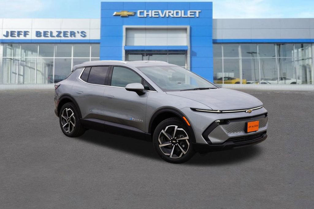 2026 Chevrolet Equinox EV 2LT's photo