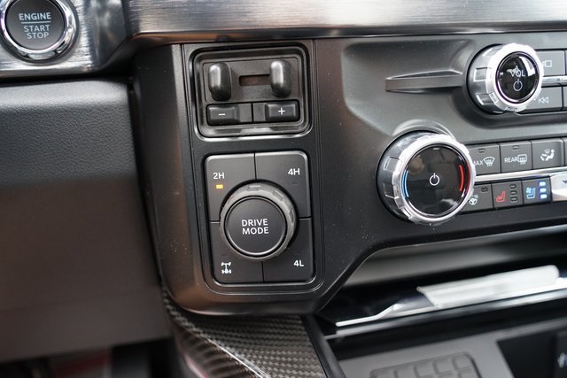 2025 FORD F-250 - Image 39