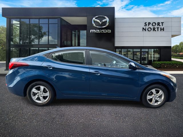 2014 Hyundai Elantra SE photo 2