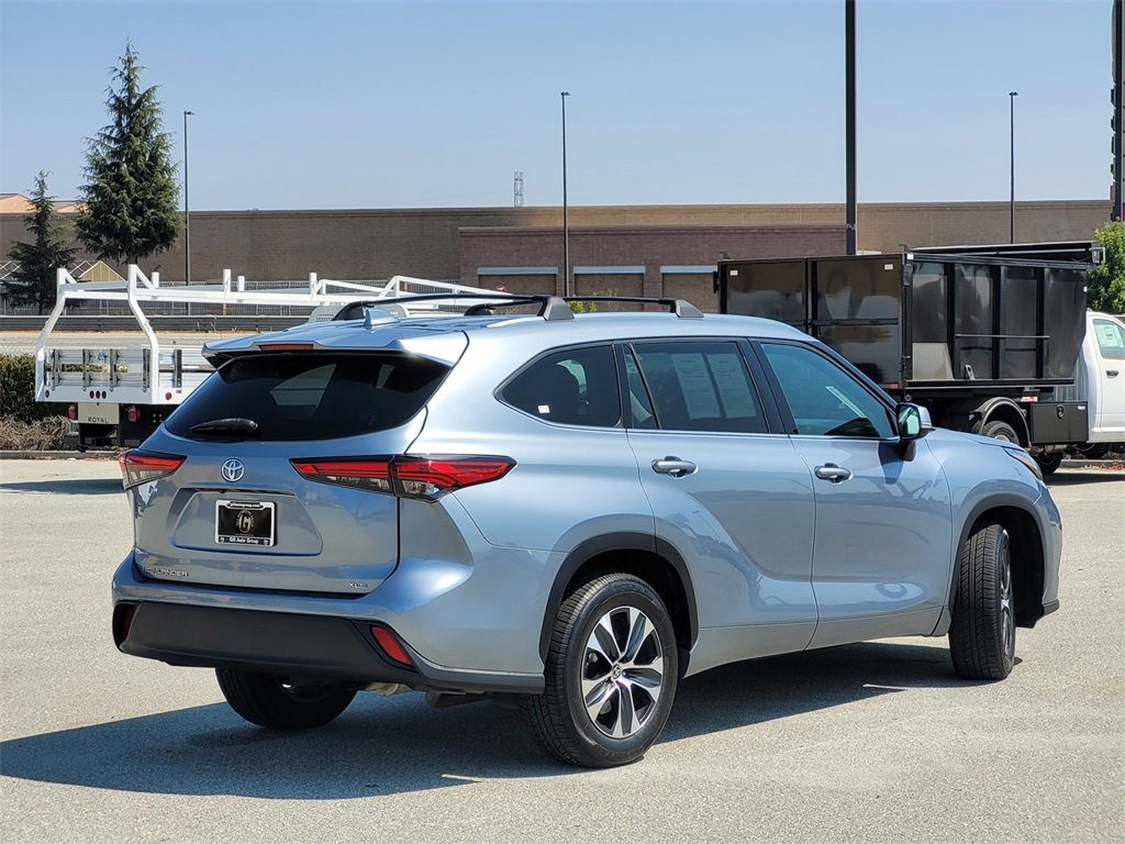 2020 Toyota Highlander XLE photo 5