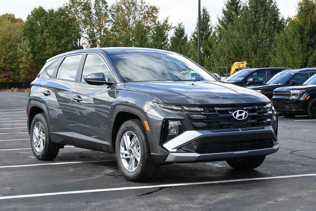 2026 Hyundai Tucson SE's photo