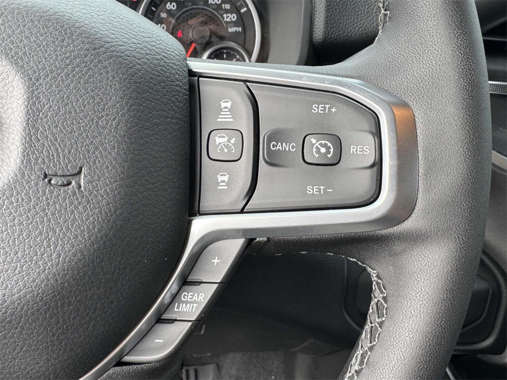 2025 Ram 2500 Big Horn photo 18