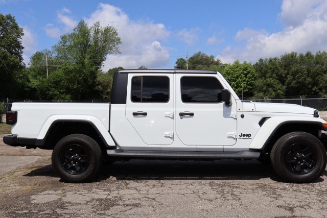 2022 Jeep Gladiator Sport photo 4