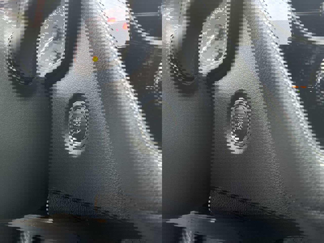 2025 Toyota Corolla SE photo 24