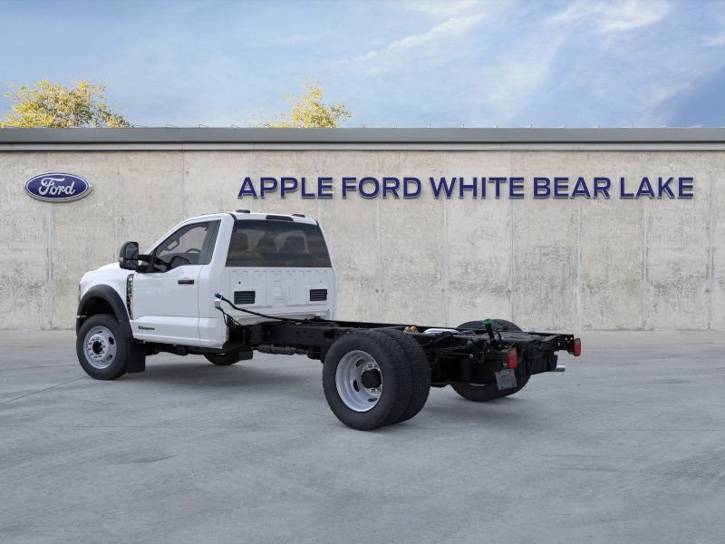2026 Ford F-550 photo 3