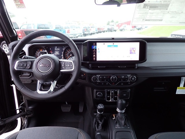 2025 Jeep Wrangler Sahara photo 14
