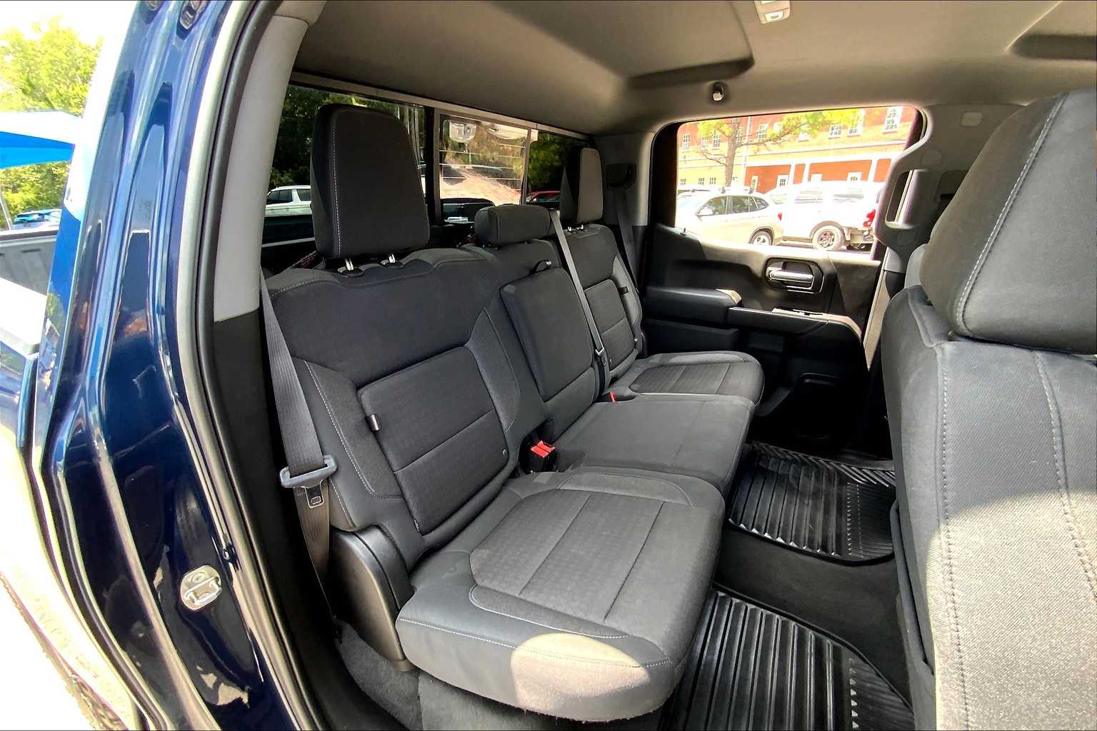 2020 Chevrolet Silverado 1500 LT photo 17