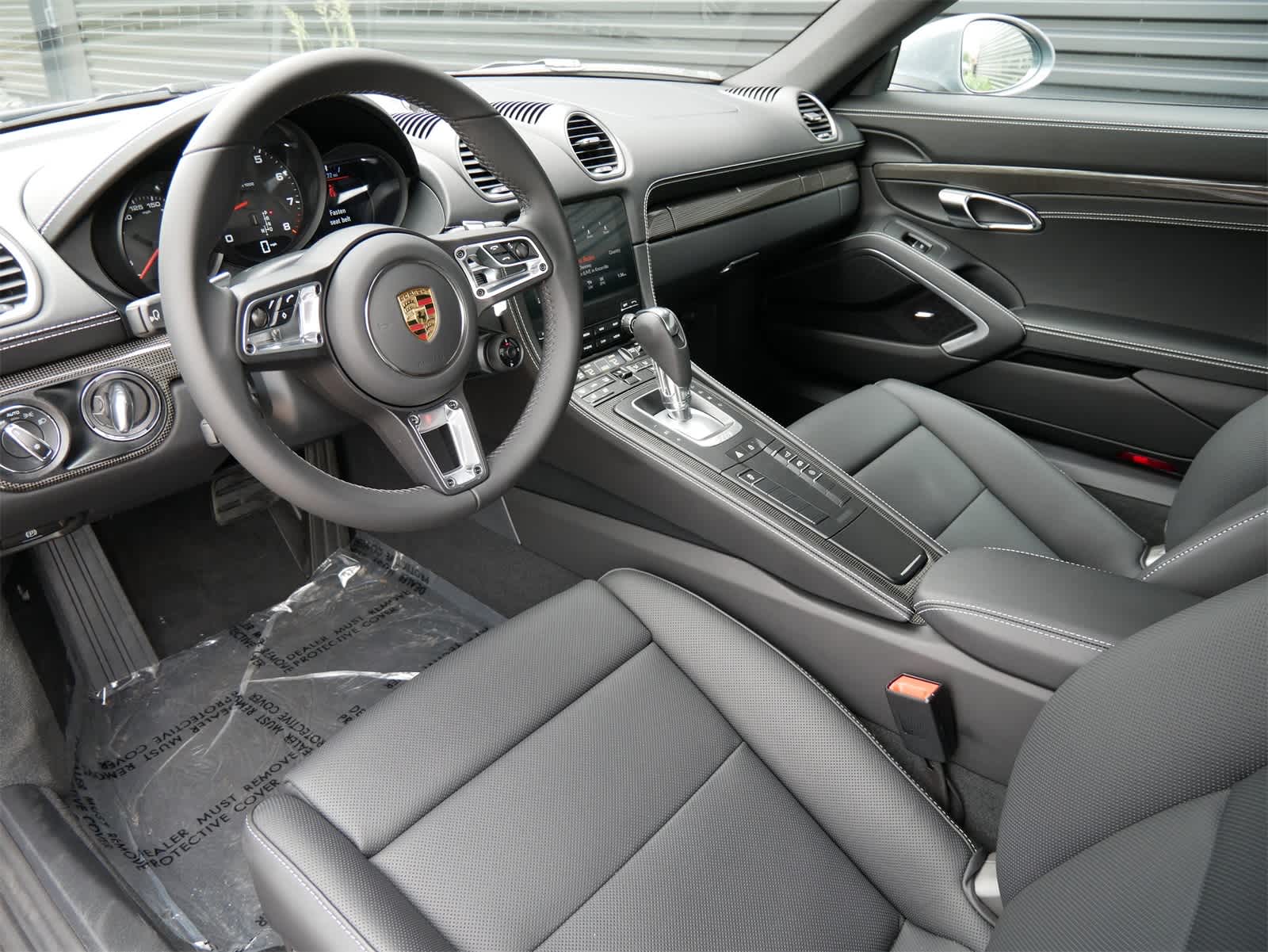 2025 Porsche Cayman S photo 4