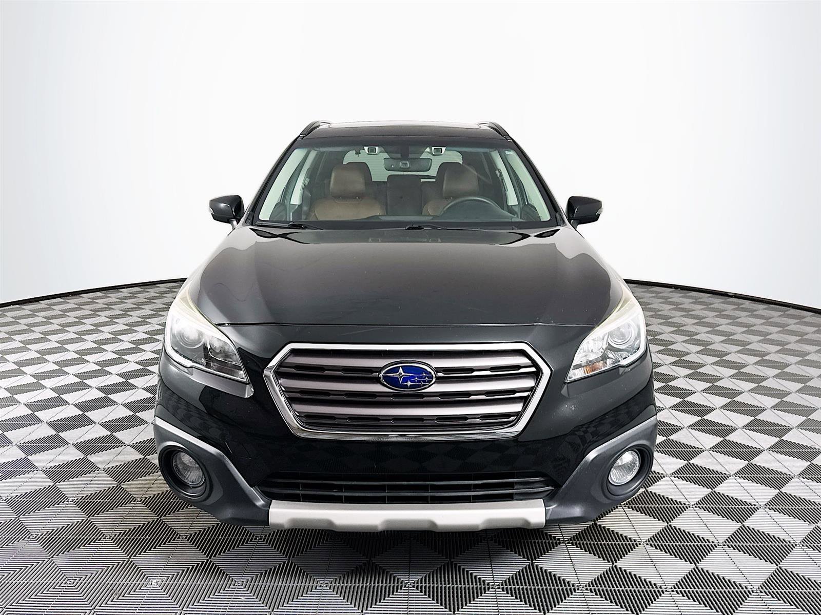2017 Subaru Outback Touring photo 2