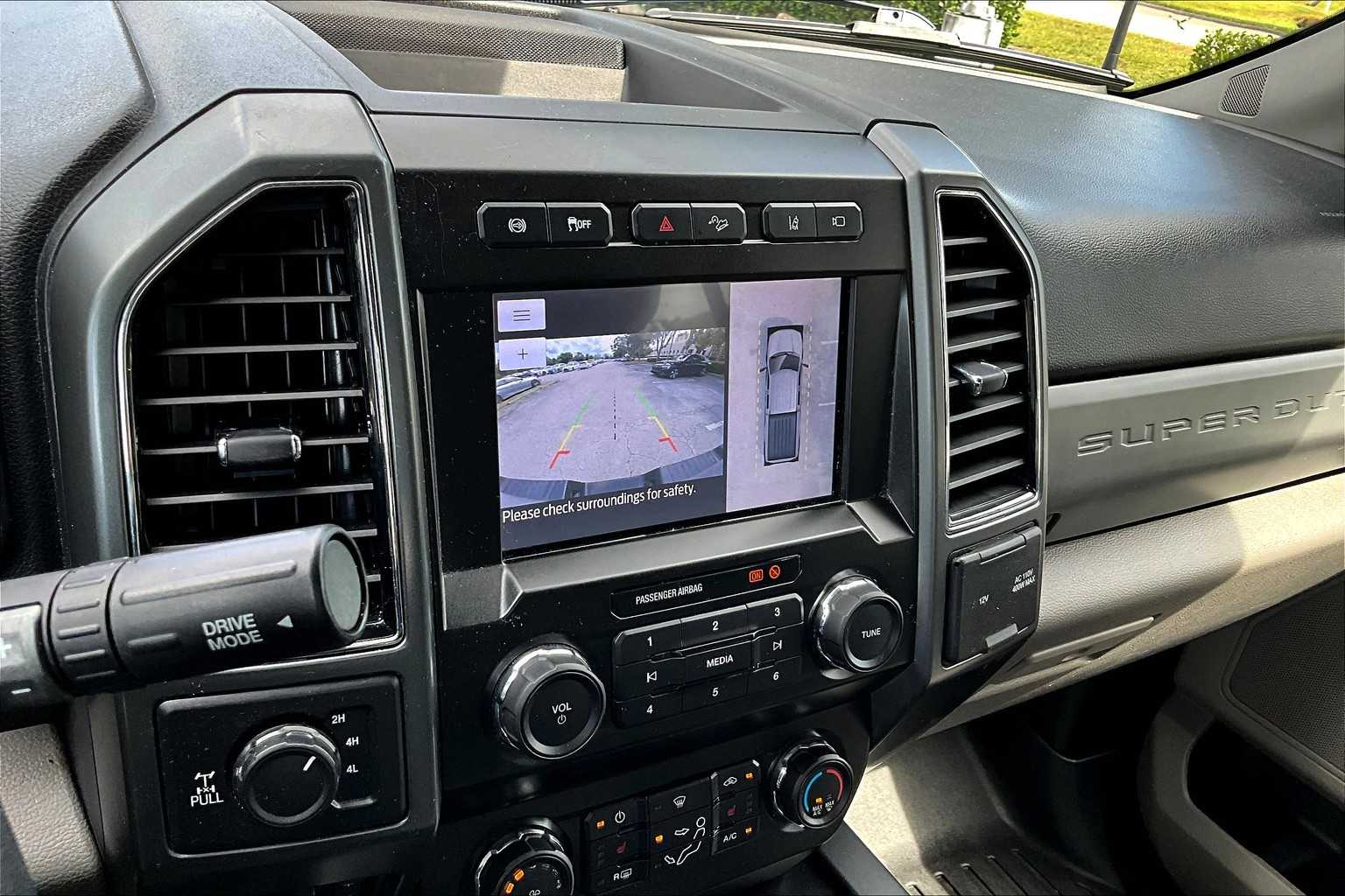 2020 Ford F-250 XLT photo 23