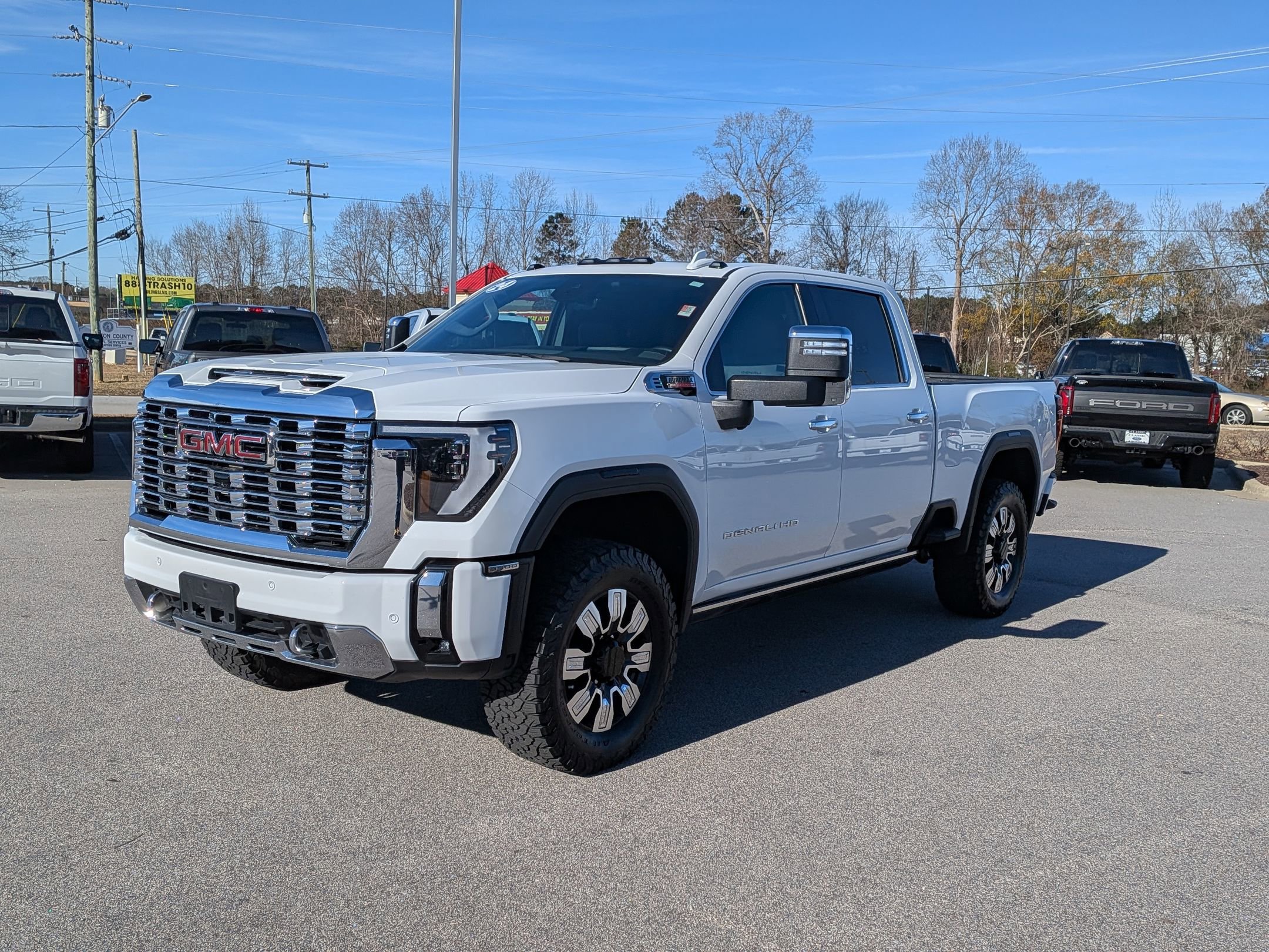 2024 GMC Sierra 2500HD Denali's photo