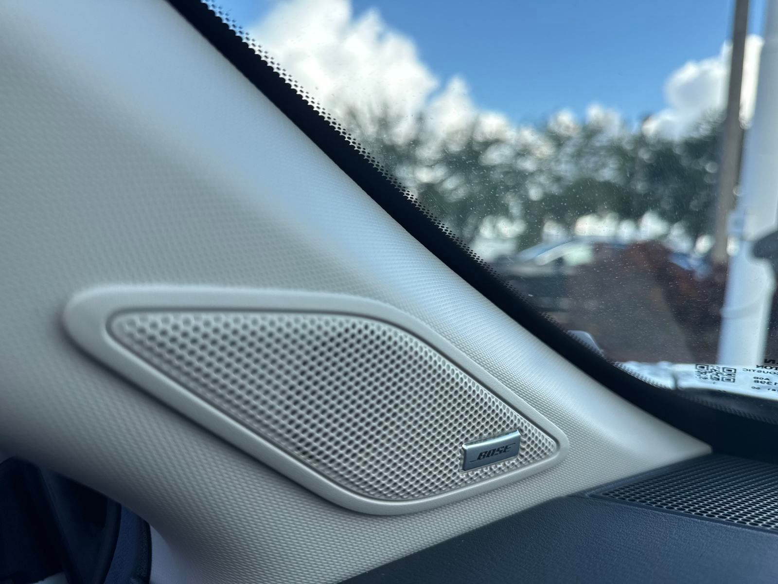 2025 Nissan Murano SL photo 12