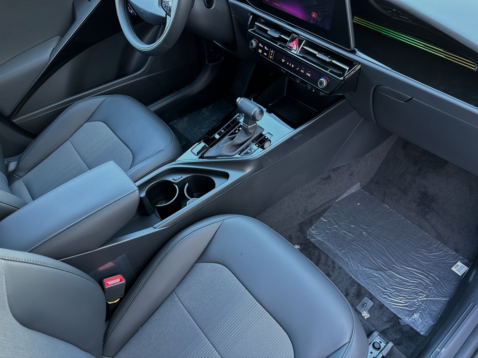 2025 Kia Niro EX photo 16