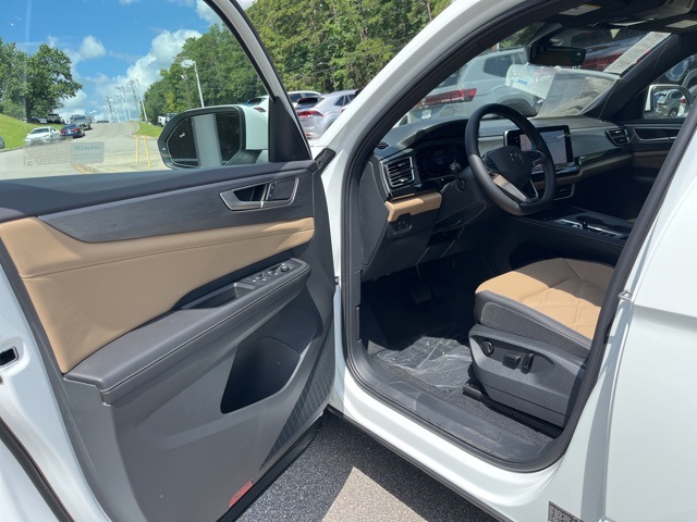2025 Volkswagen Atlas Cross Sport SE photo 4