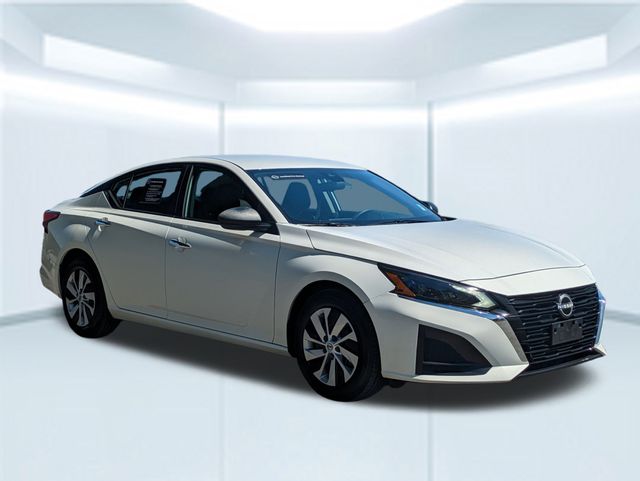 2024 Nissan Altima 2.5 S photo 7