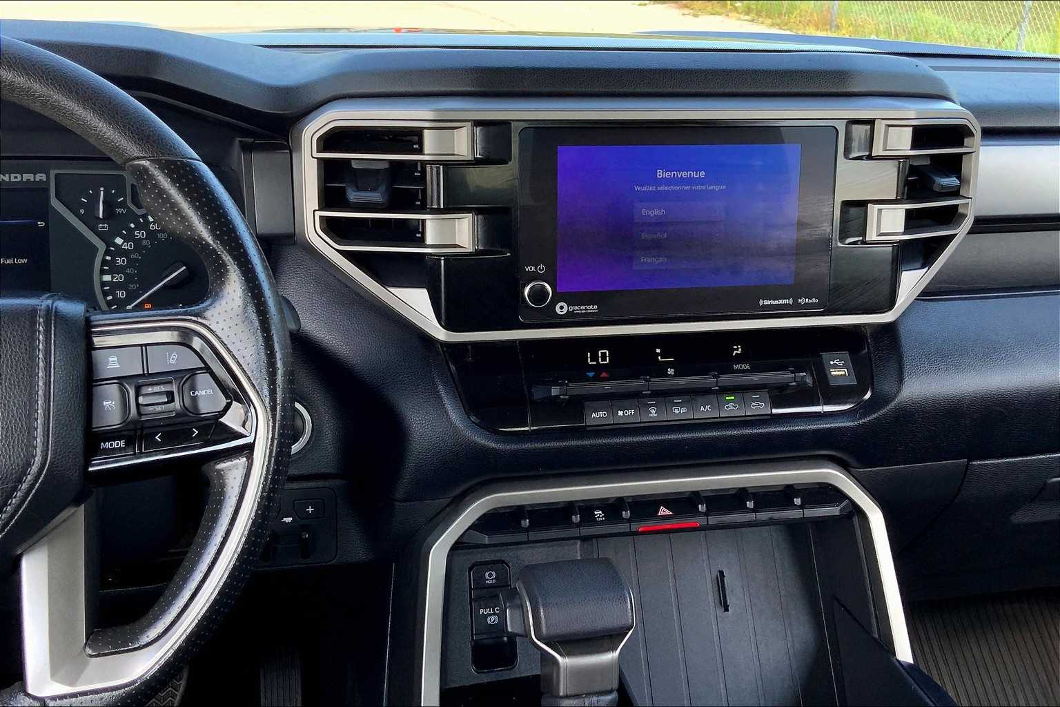 2023 Toyota Tundra SR5 CrewMax photo 6