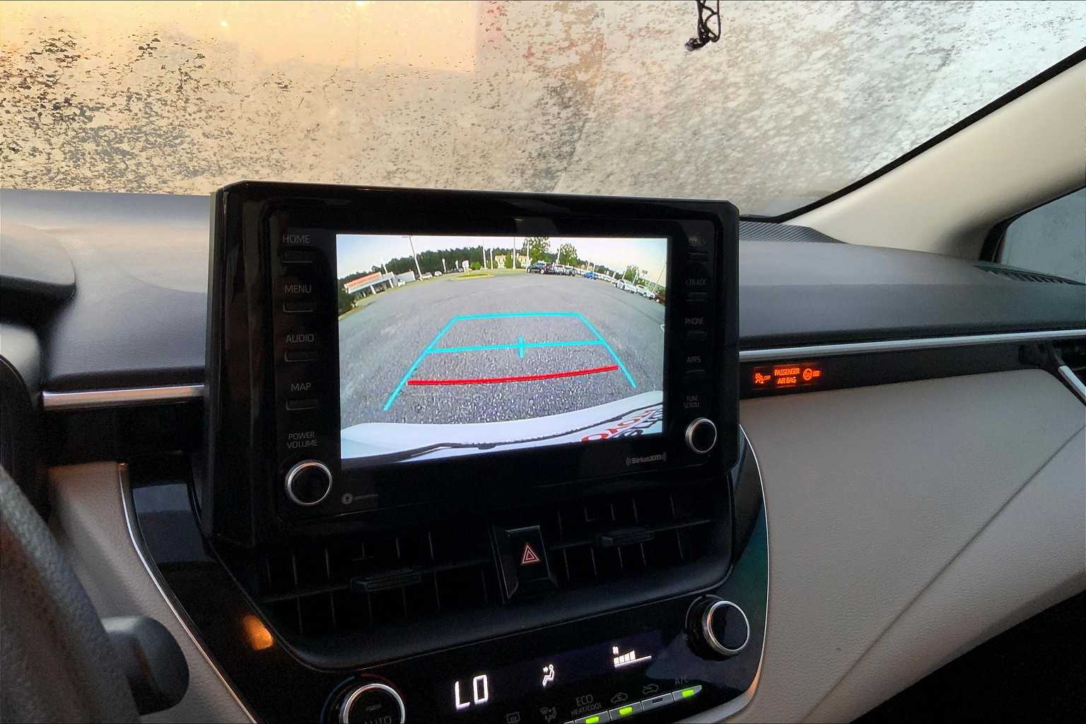 2022 Toyota Corolla LE photo 22