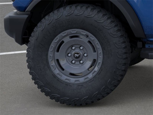 2025 Ford Bronco Base photo 18