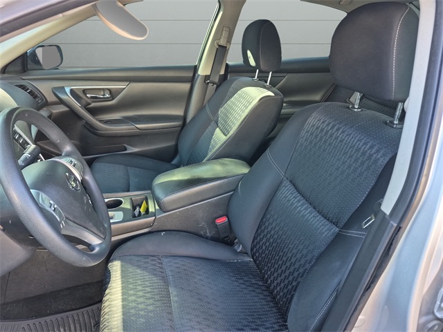 2016 Nissan Altima 2.5 S photo 7